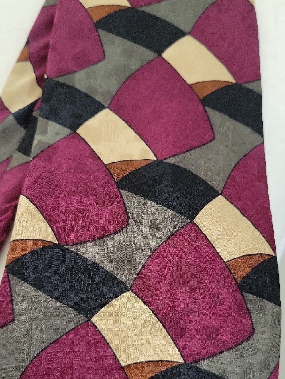 Ziggurat Men's Silk Tie in Burgundy Multi-Color